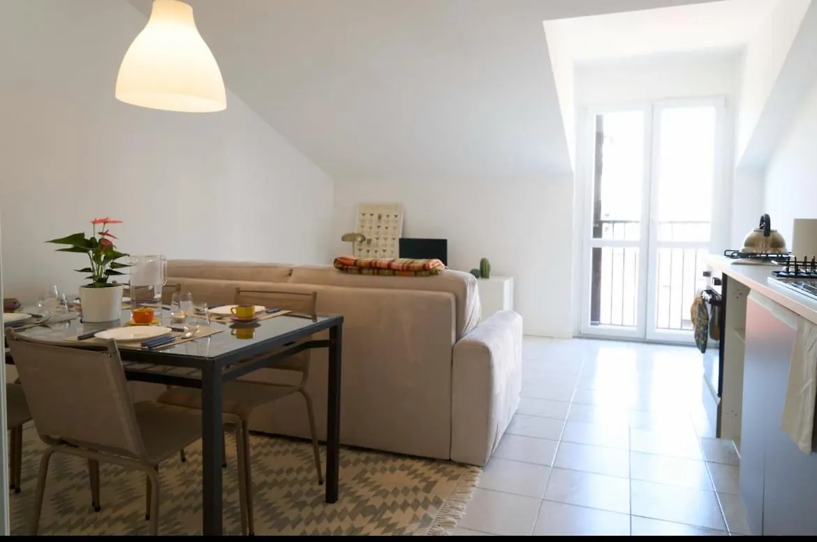 La Mansarda Del Poeta - Milano, Loreto Nolo Appartement