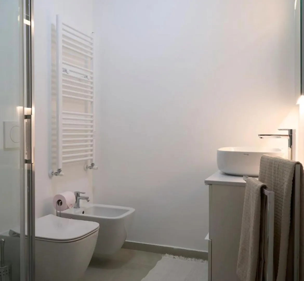 Apartment La Mansarda Del Poeta - Milano, Loreto Nolo
